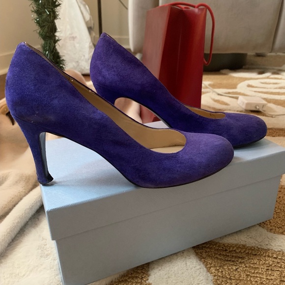 Nine West Rounded Toe Blue Suede Heels - Picture 2 of 5